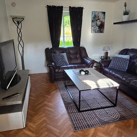 Idyllisk, Landlig Hus Til Utleie Lägenhet *