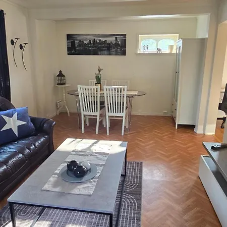 Idyllisk, Landlig Hus Til Utleie Apartment *