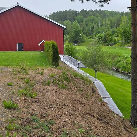 Lägenhet Idyllisk, Landlig Hus Til Utleie *
